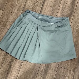 NWT Avia Athletic Pleated Skort Skirt in Sage